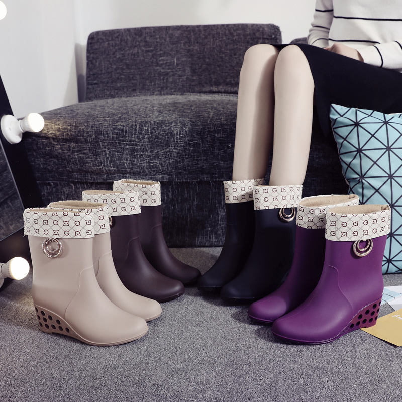 Winter Clothing Korea - Koreaanse Stijl Wiggen Mid Tube Regenschoenen
