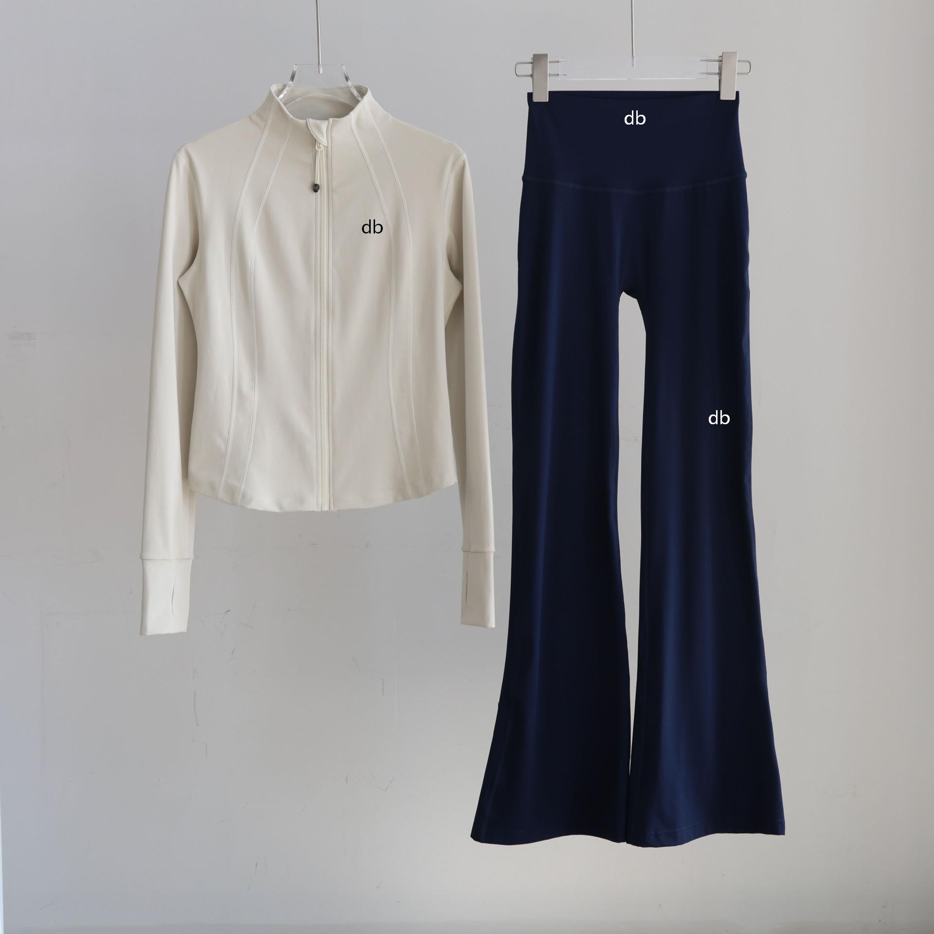 Sportpak voor dames met een mo - Winter Yoga Clothing recensie en prijs