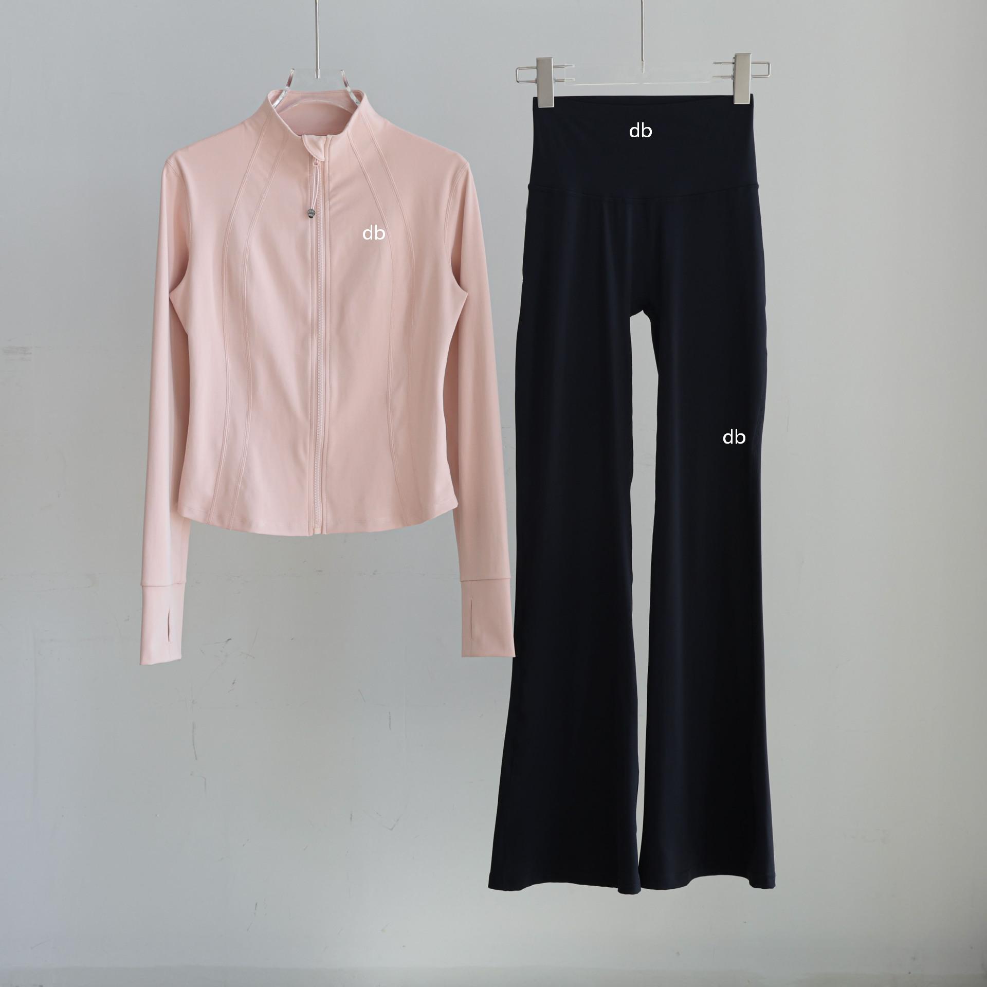 Sportpak voor dames met een mo - Winter Yoga Clothing recensie en prijs